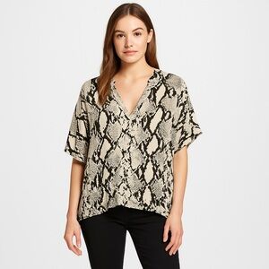 SEN Snake Print V-Neck Short Sleeve Cotton Top Size Medium